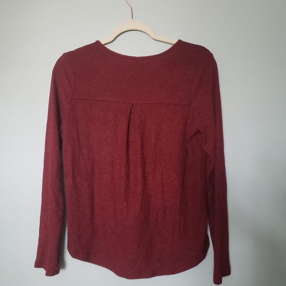 Deep red long sleeve shirt - Picture 2 of 5